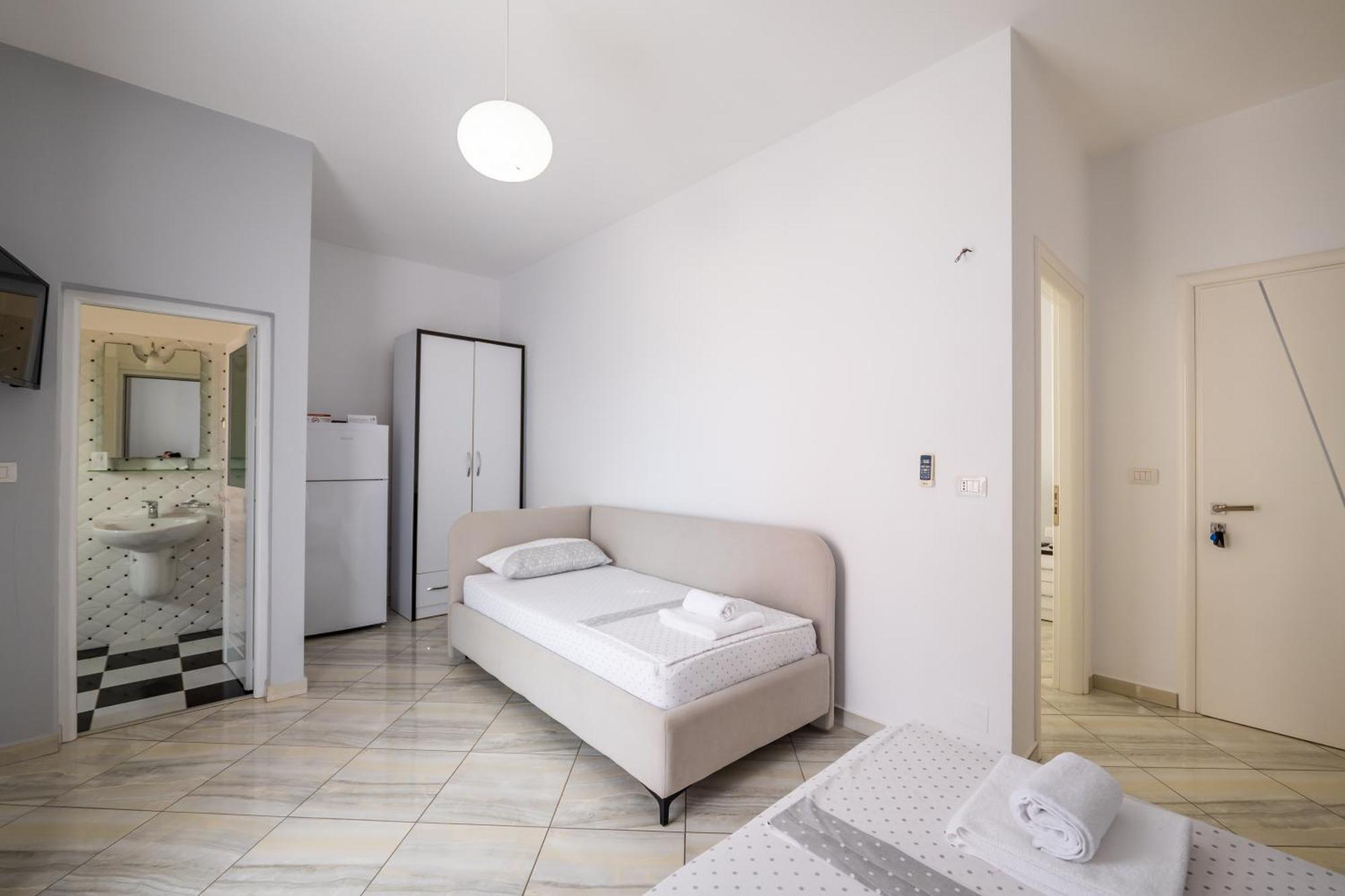 Hotel Artur2 Ksamil Exteriér fotografie